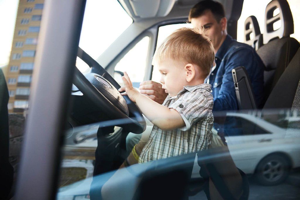 Sluiting Idool verfrommeld Wanneer mag een kind voorin de auto? | Vaartland.nl