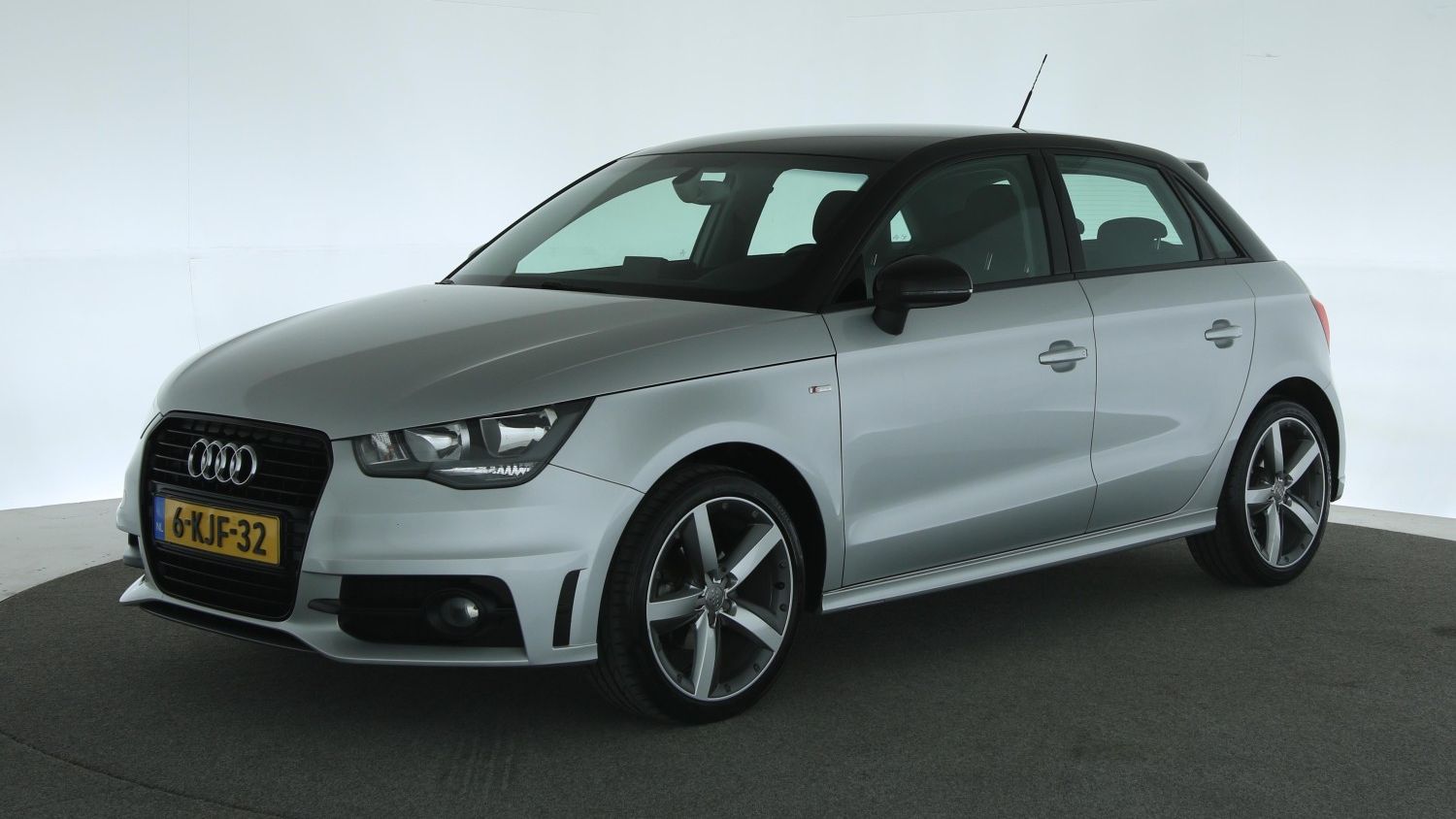 Audi A1 Hatchback 2013 6-KJF-32 1