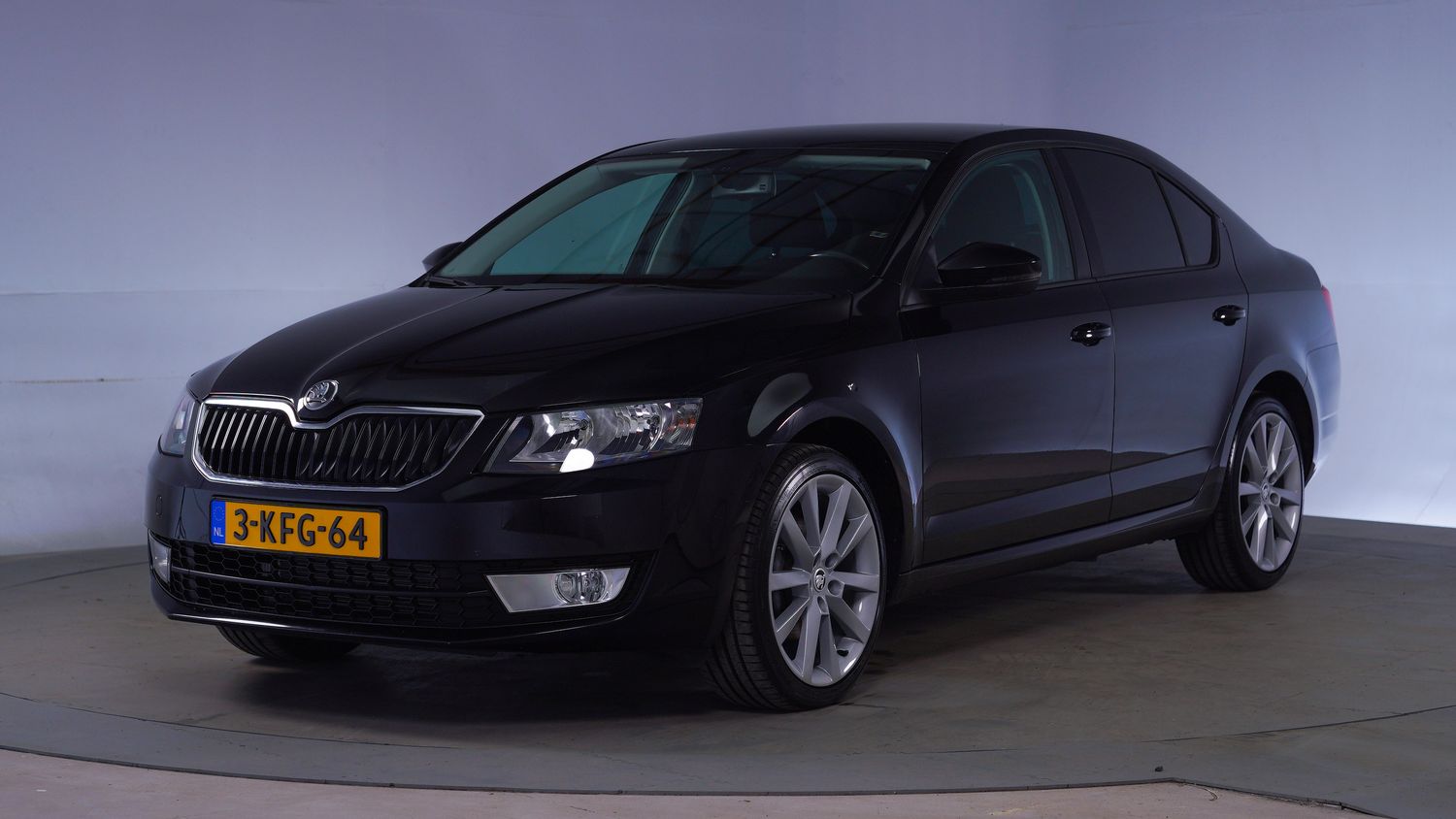 Skoda Octavia Hatchback 2013 3-KFG-64 1