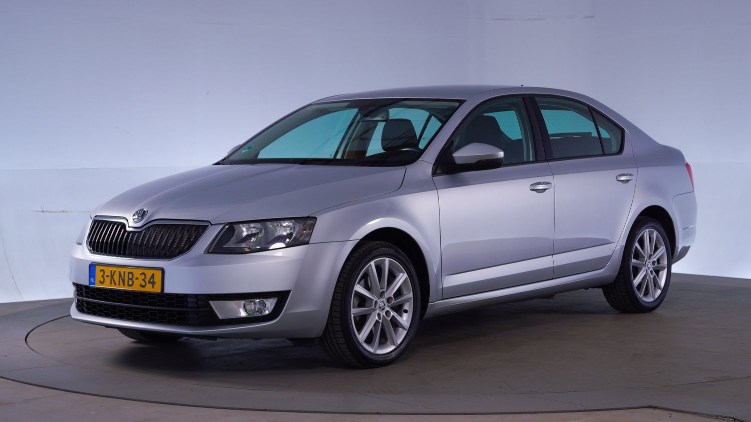 Skoda Octavia Sedan 2013 3-KNB-34 1
