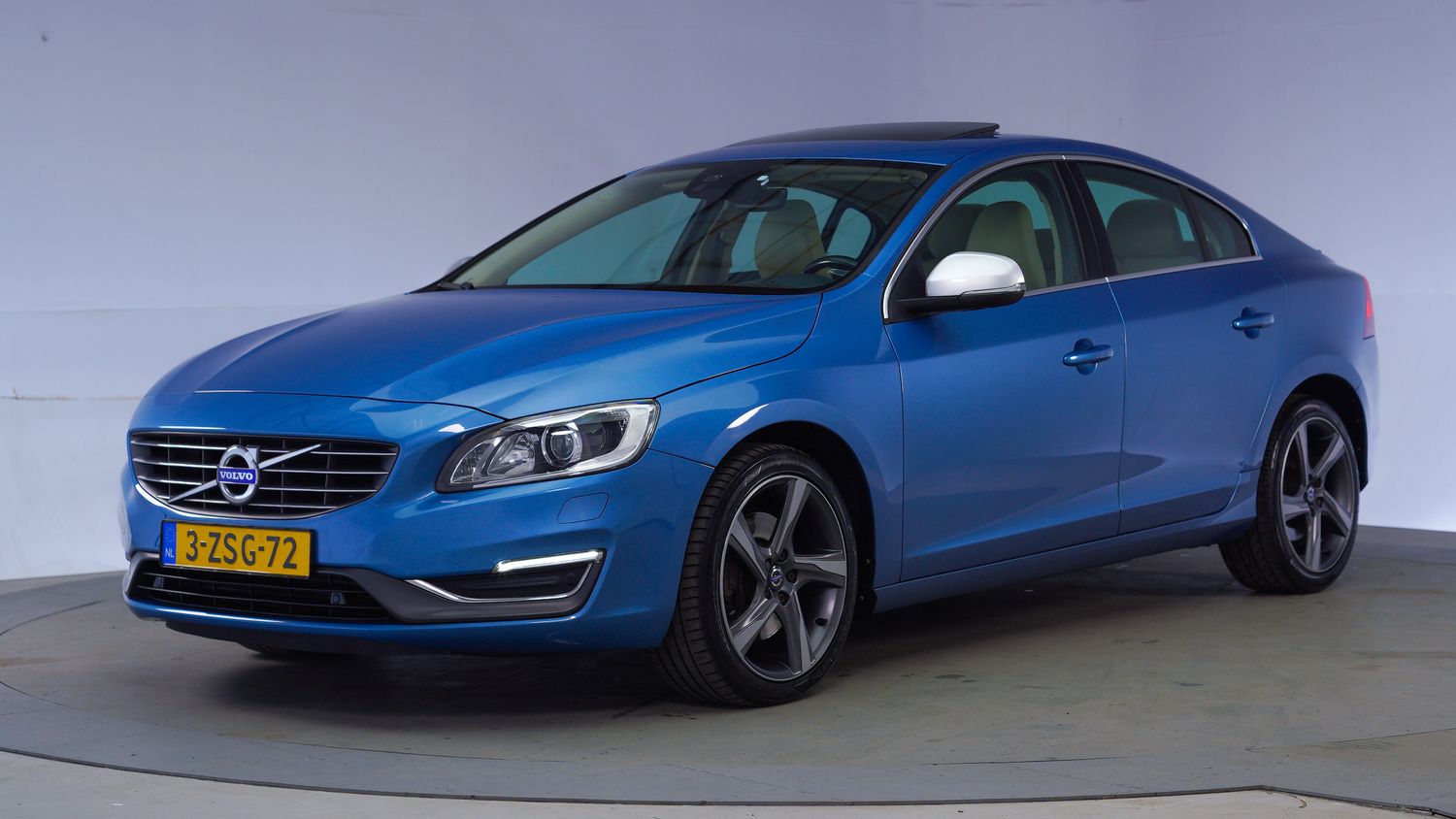 Volvo S60 Sedan 2015 3-ZSG-72 1