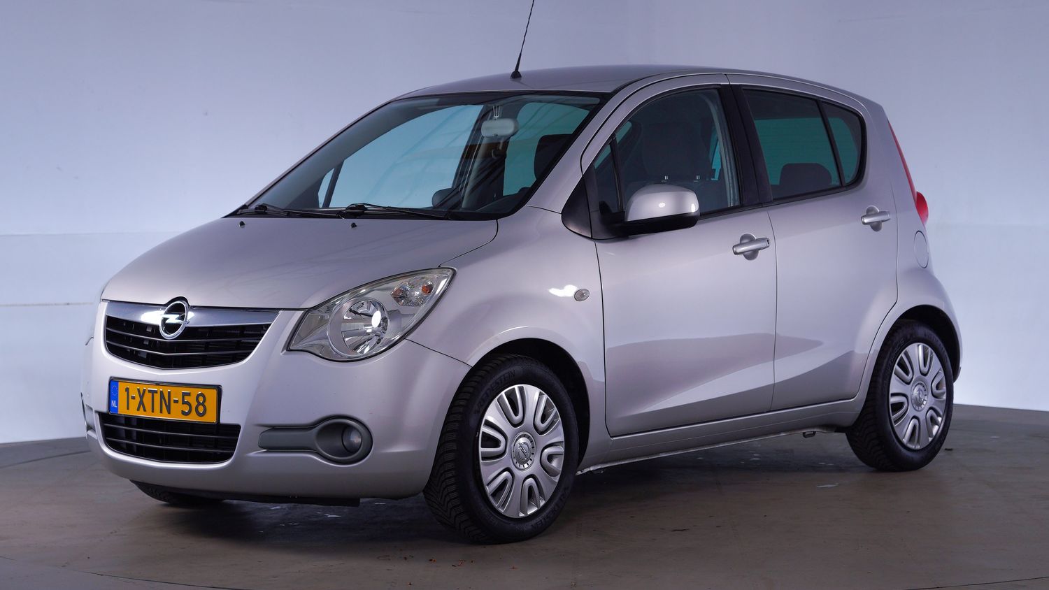 Opel Agila Hatchback 2014 1-XTN-58 1