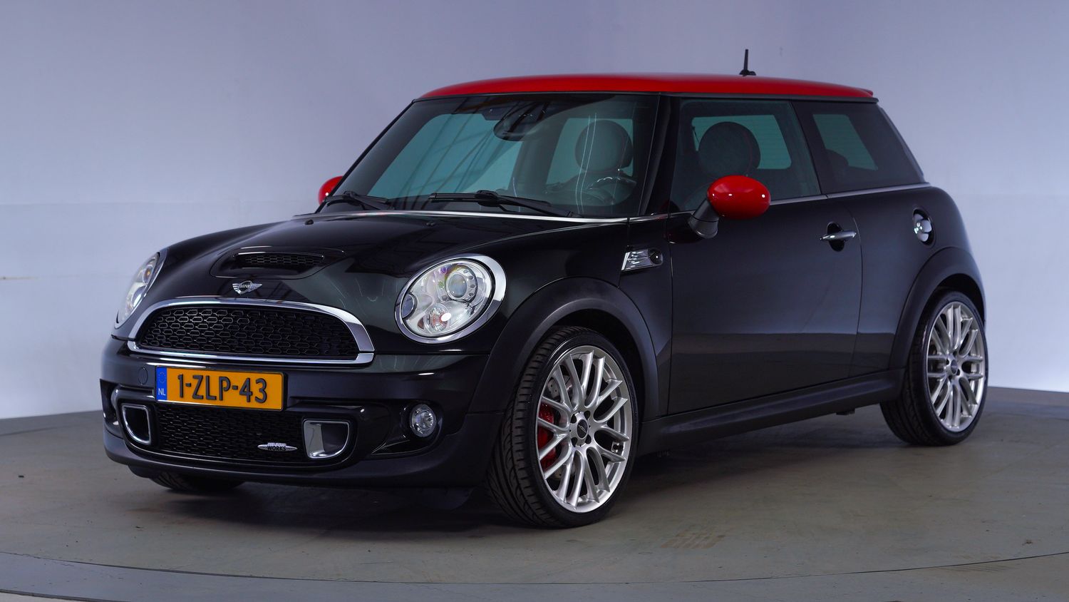 Mini John Cooper Works Hatchback 2011 1-ZLP-43 1