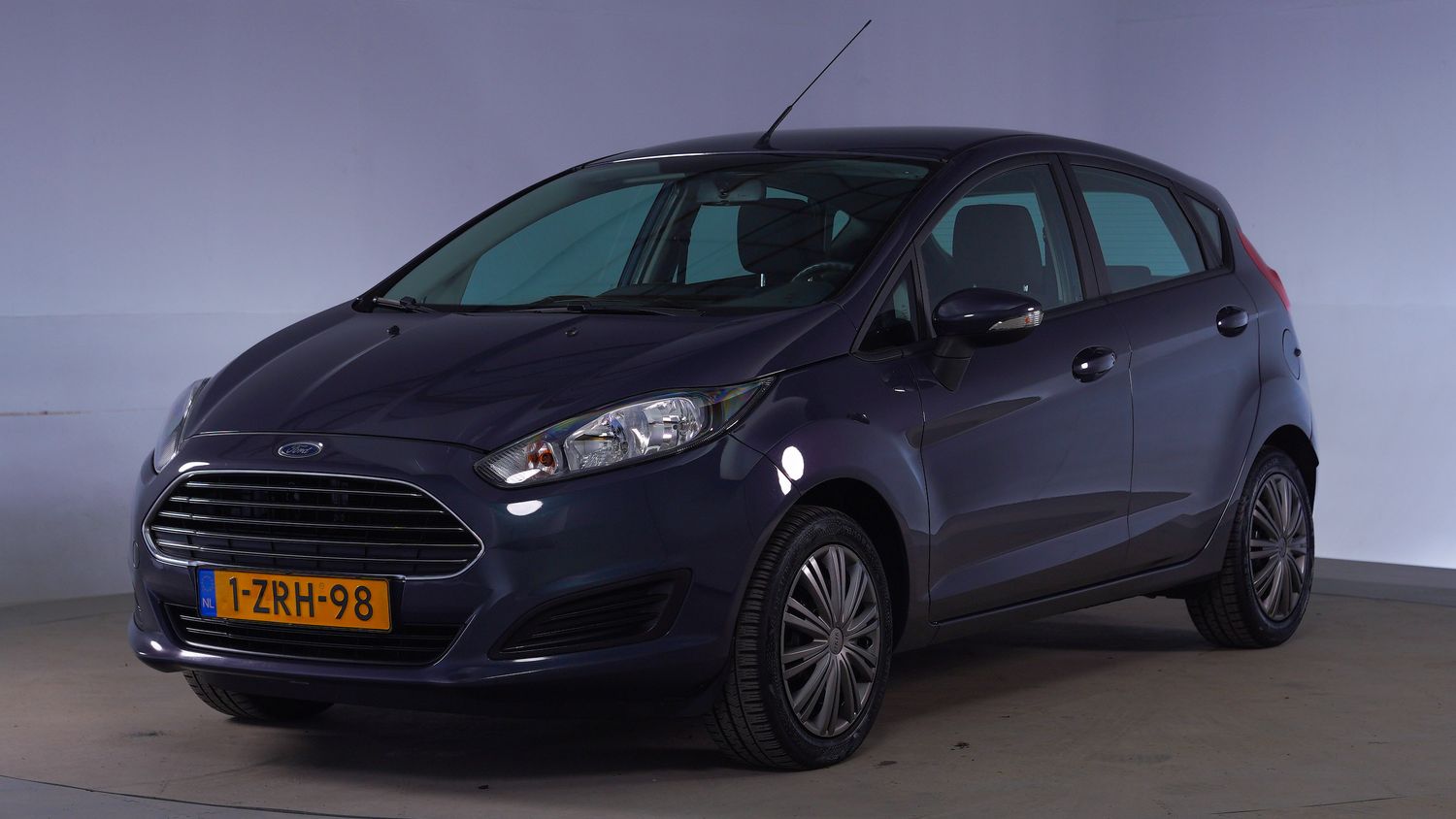 Ford Fiesta Hatchback 2015 1-ZRH-98 1