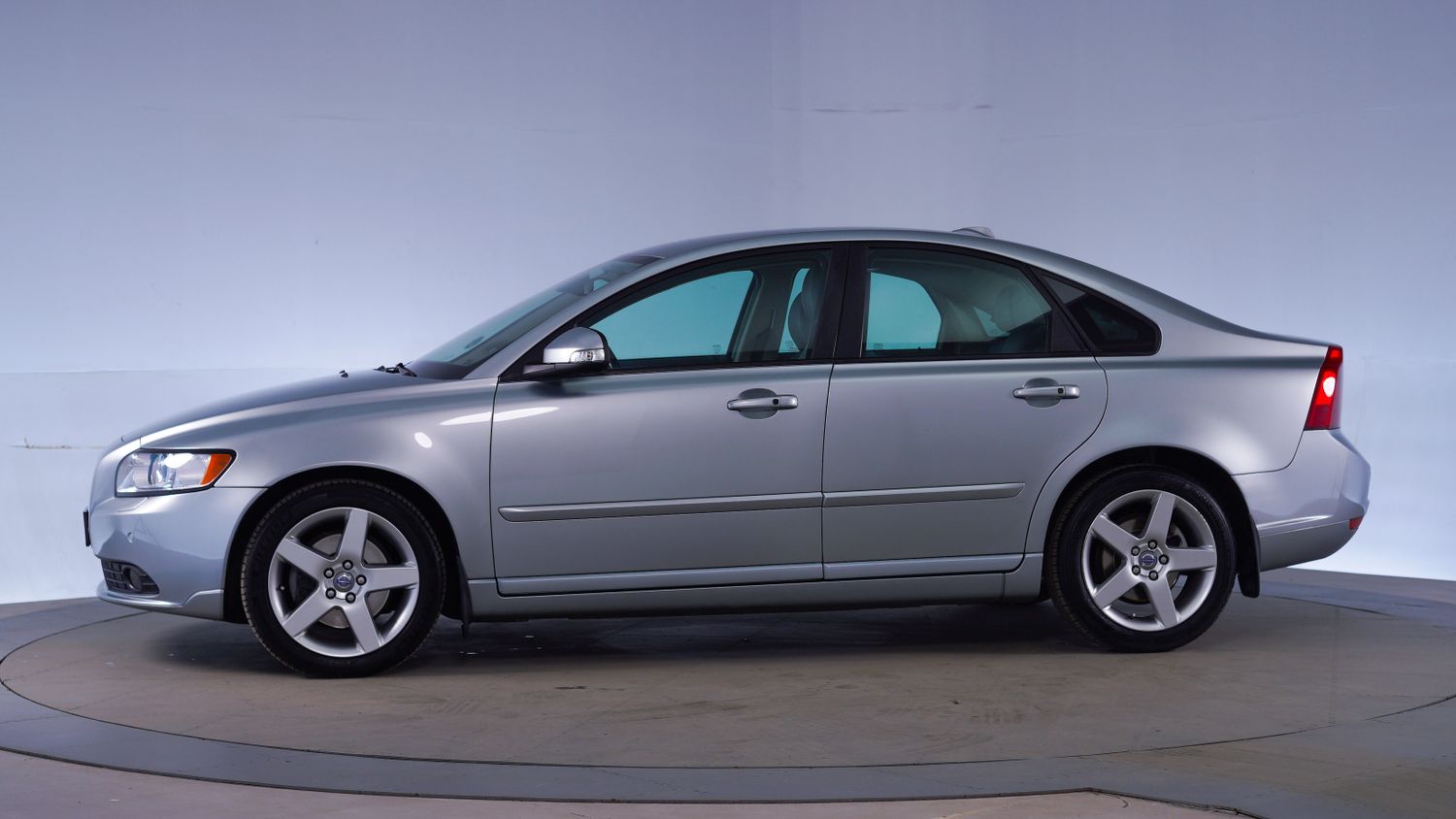 Volvo S40 Sedan 2009 28-JNB-3 2