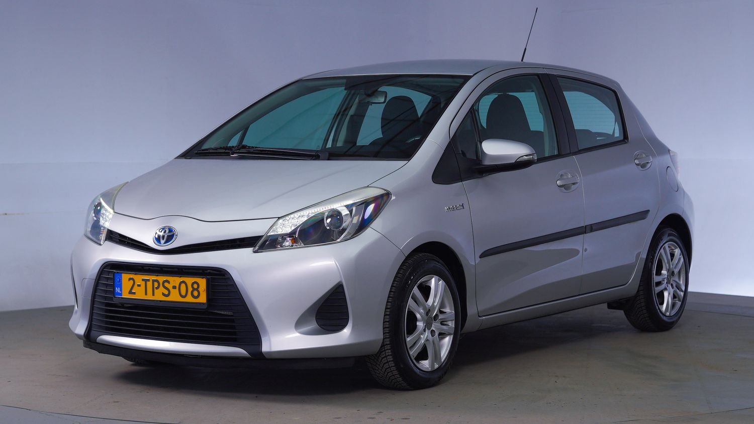 Toyota Yaris Hatchback 2014 2-TPS-08 1