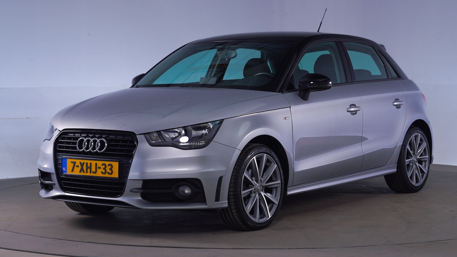 Audi A1 Hatchback 2014 7-XHJ-33 1