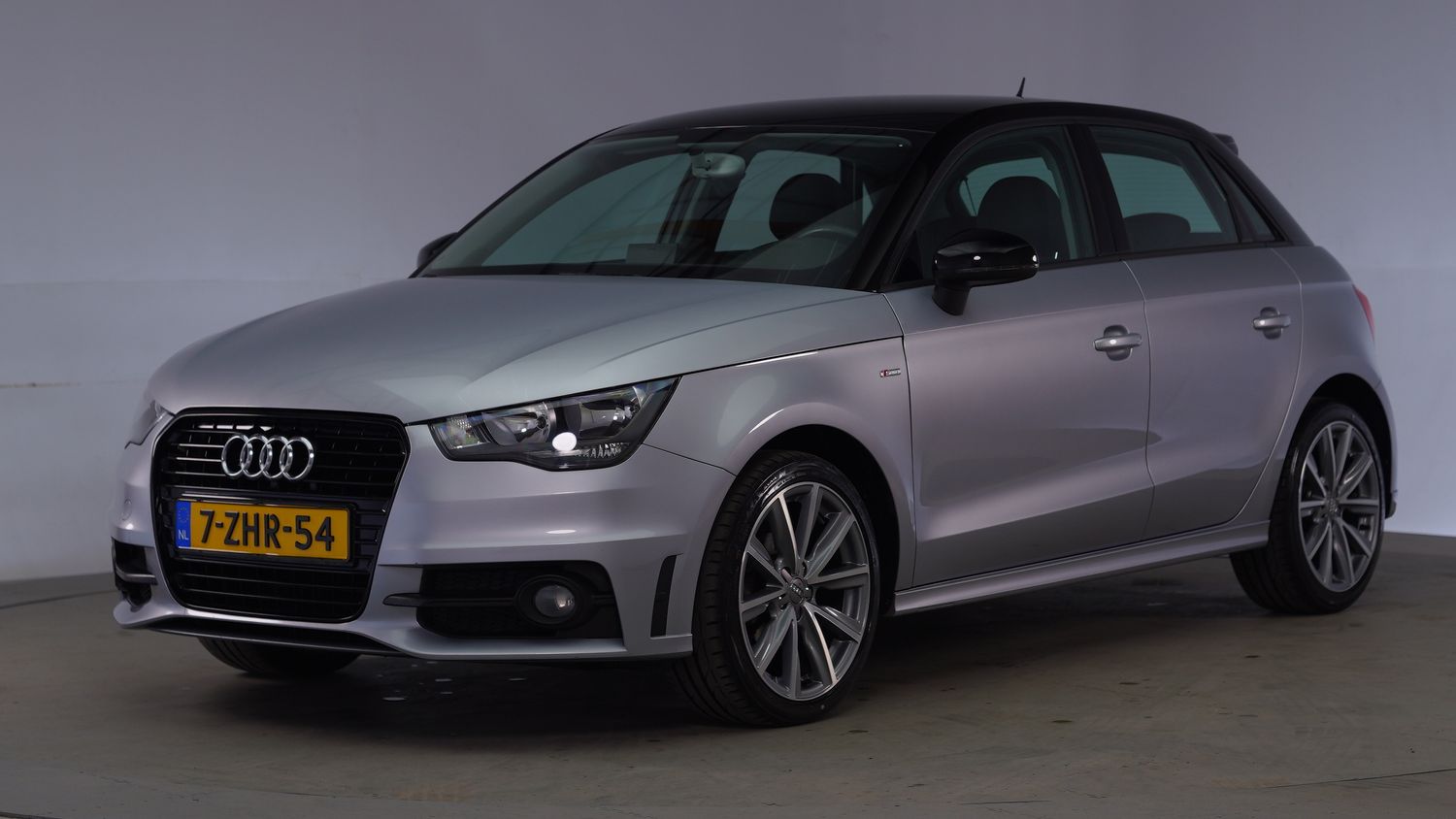 Audi A1 Hatchback 2015 7-ZHR-54 1