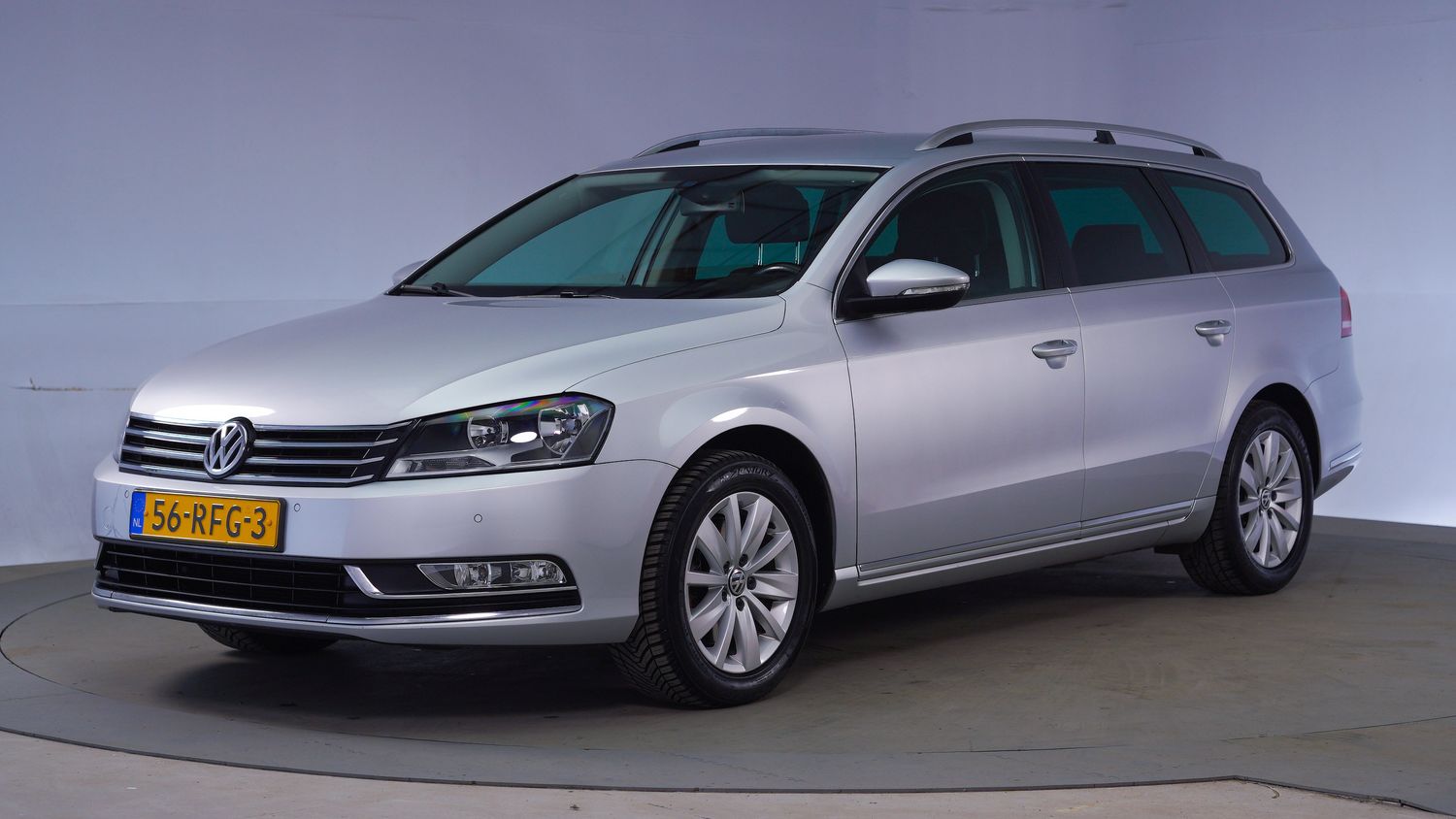 Volkswagen Passat Station 2011 56-RFG-3 1