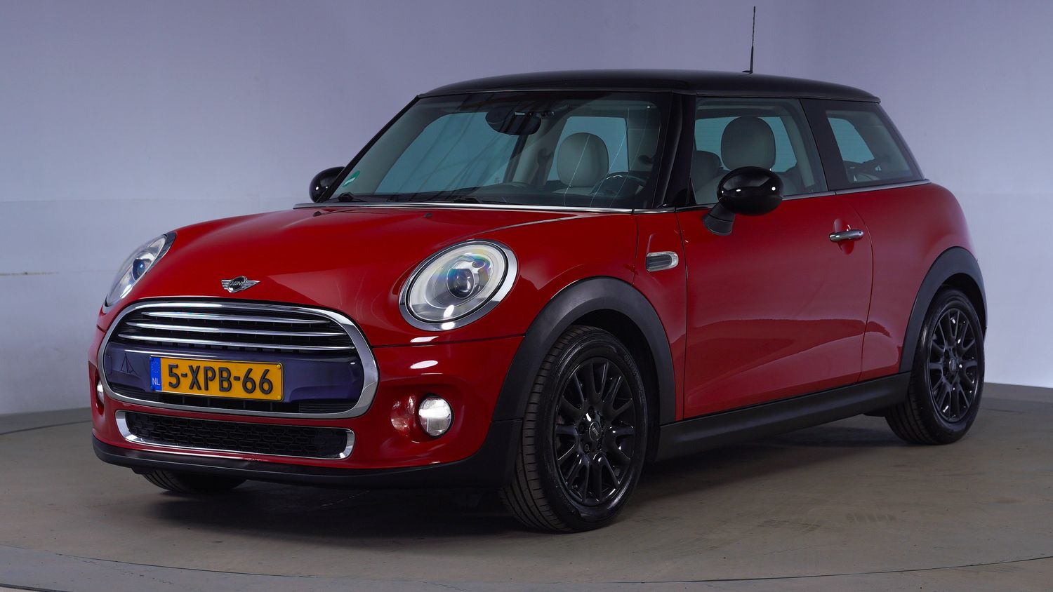 Mini Cooper Hatchback 2014 5-XPB-66 1