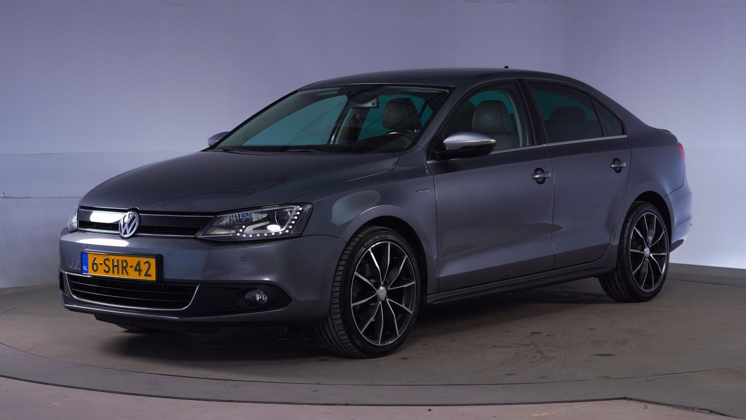 Volkswagen Jetta Sedan 2013 6-SHR-42 1