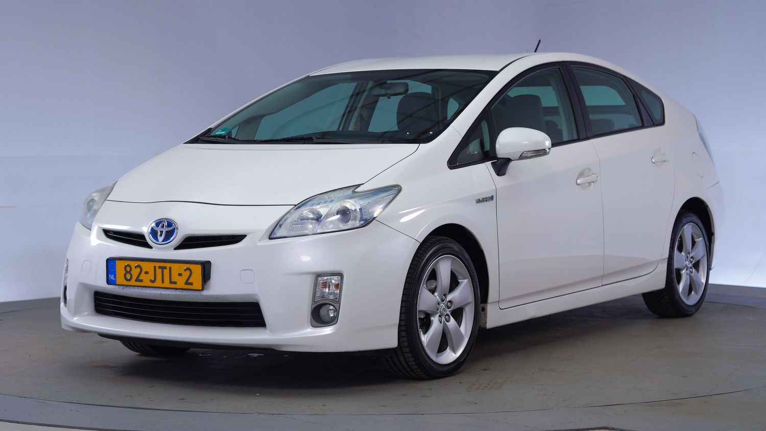 Toyota Prius Hatchback 2009 82-JTL-2 1