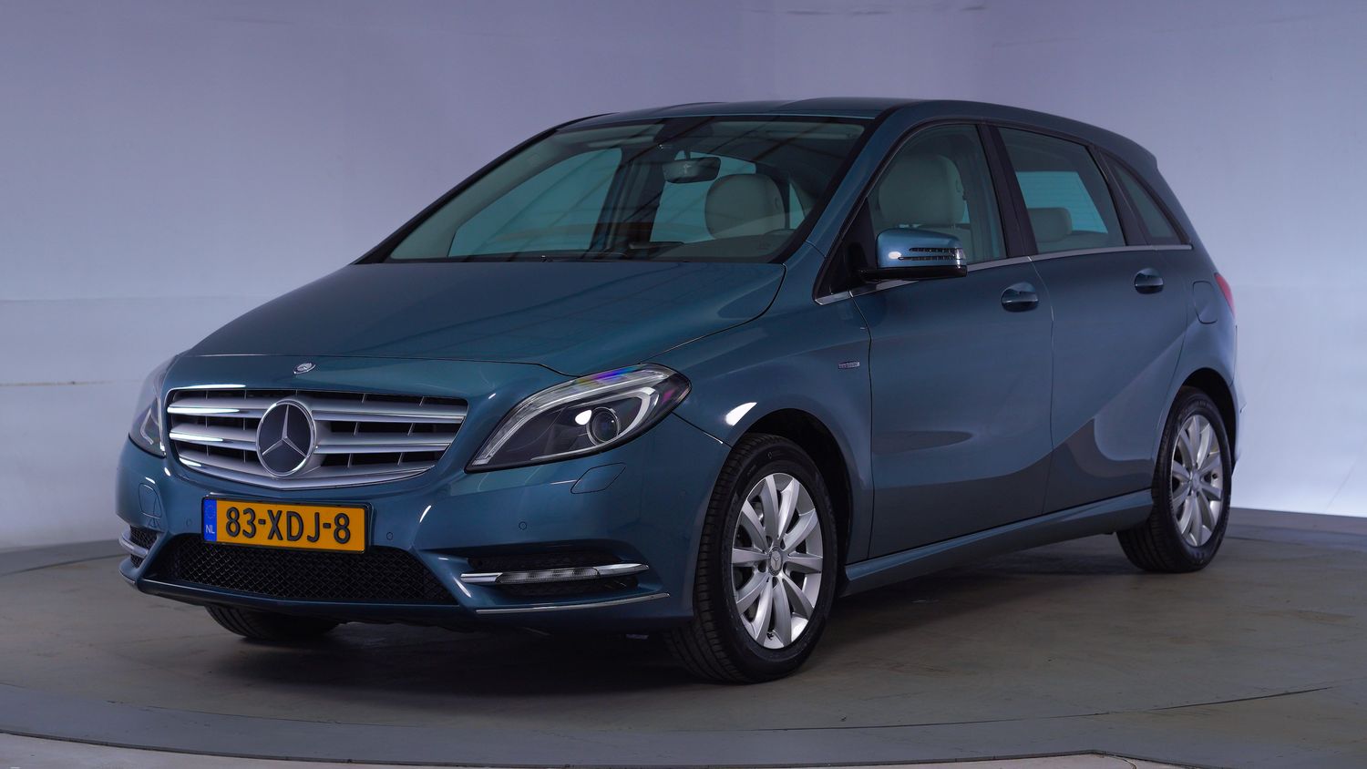 Mercedes-Benz B-klasse MPV 2012 83-XDJ-8 1