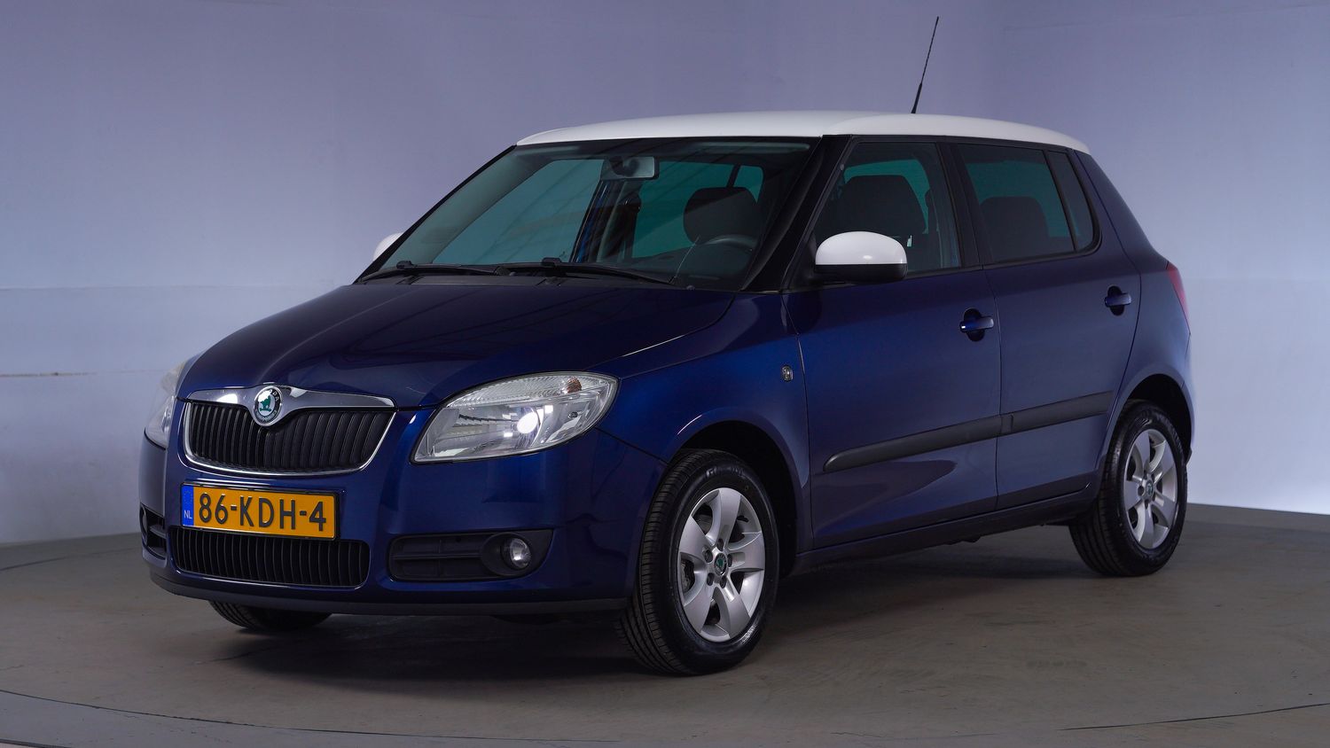 Skoda Fabia Hatchback 2009 86-KDH-4 1