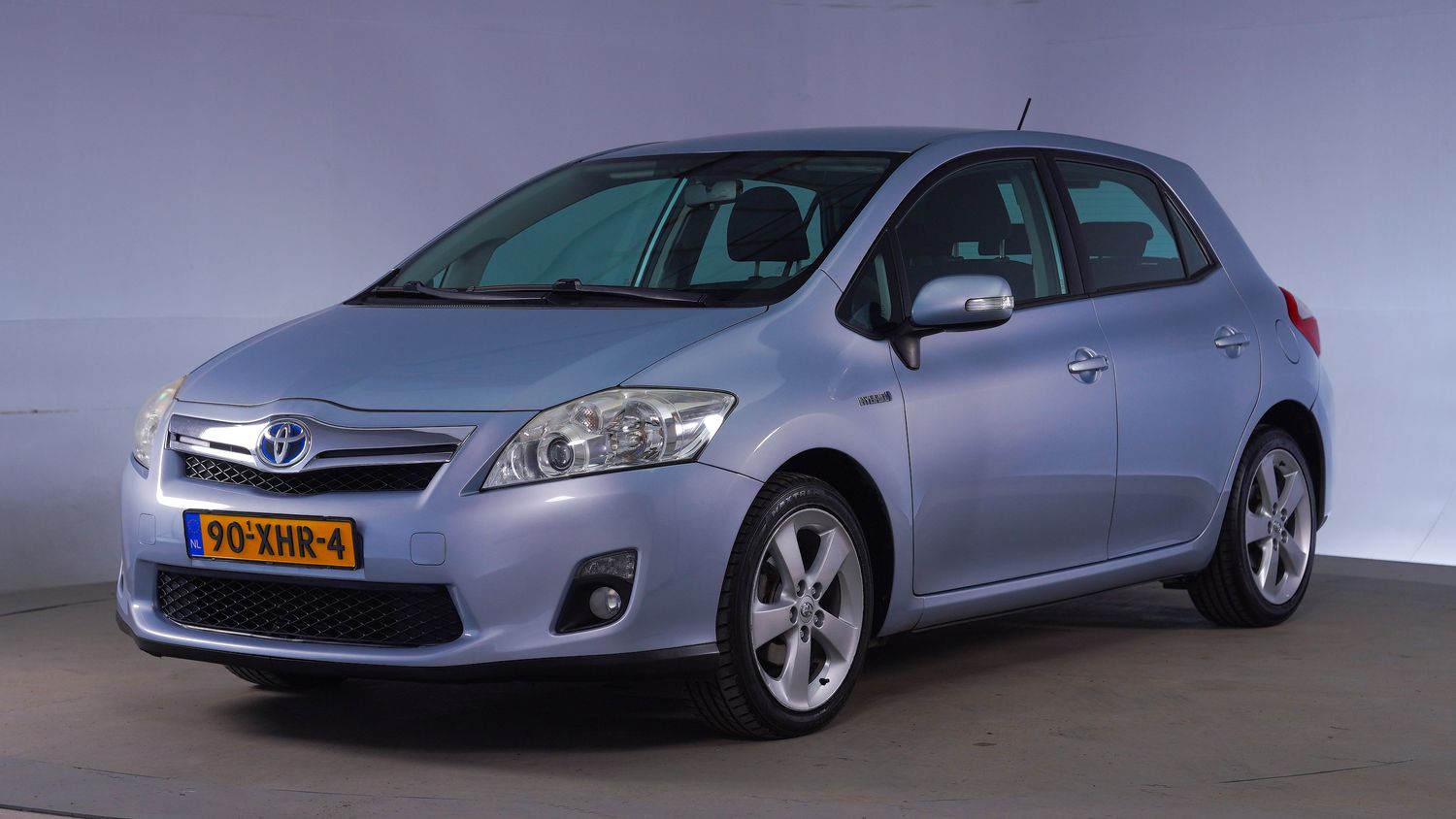 Toyota Auris Hatchback 2011 90-XHR-4 1