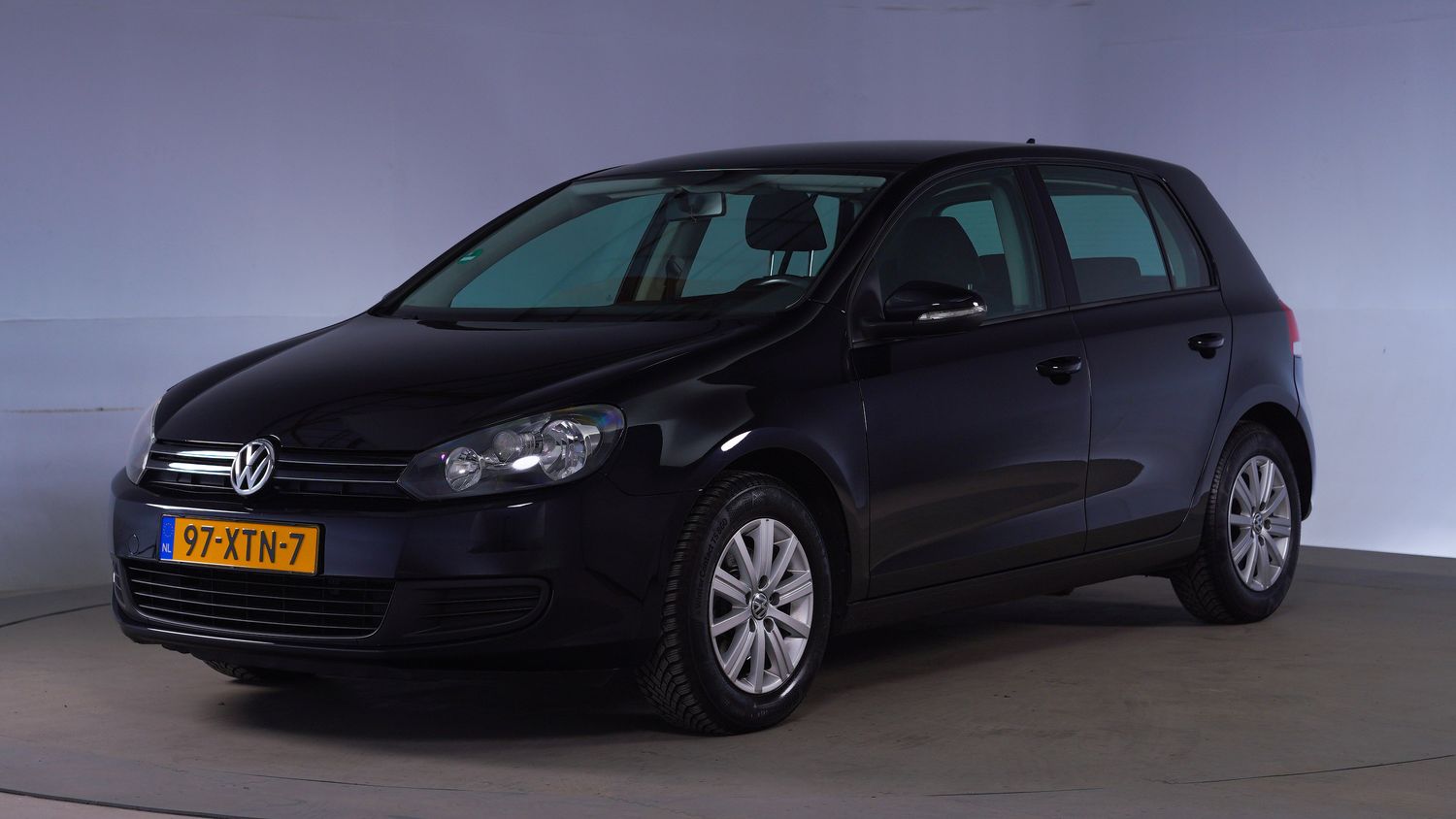 Volkswagen Golf Hatchback 2013 97-XTN-7 1