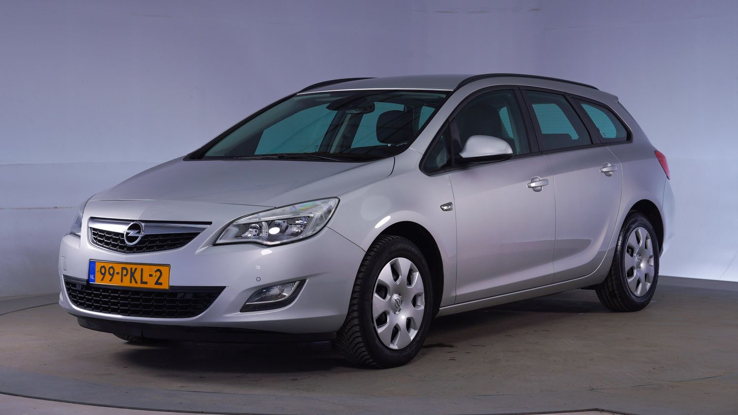 Opel Astra Station 2011 99-PKL-2 1