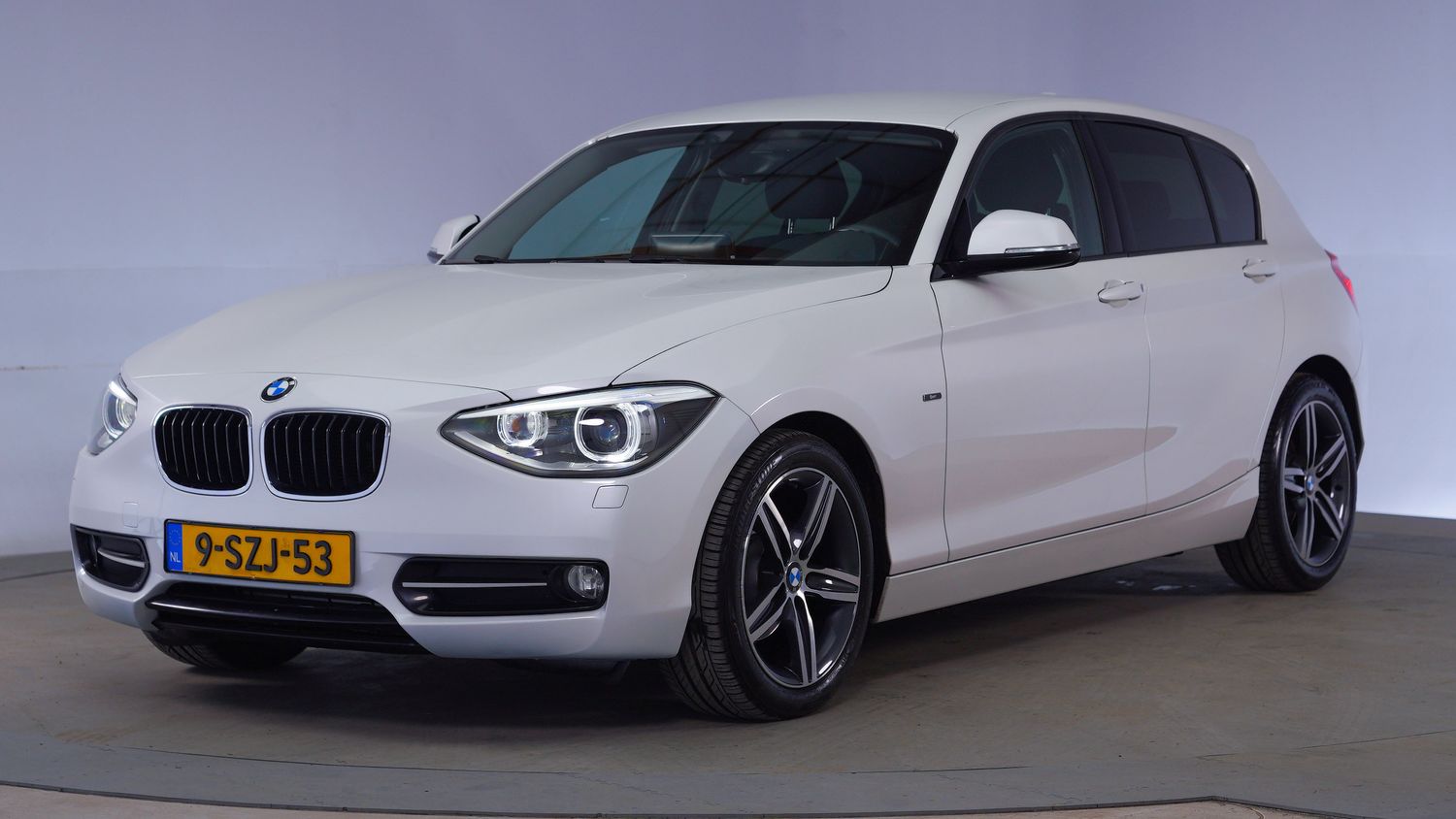 BMW 1-serie Hatchback 2014 9-SZJ-53 1