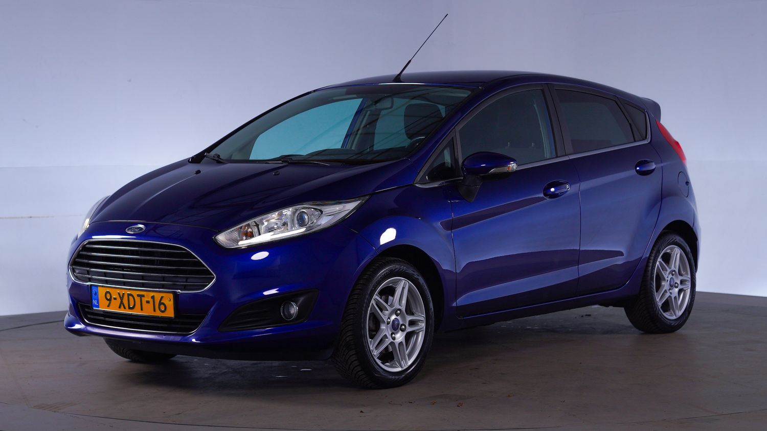 Ford Fiesta Hatchback 2014 9-XDT-16 1