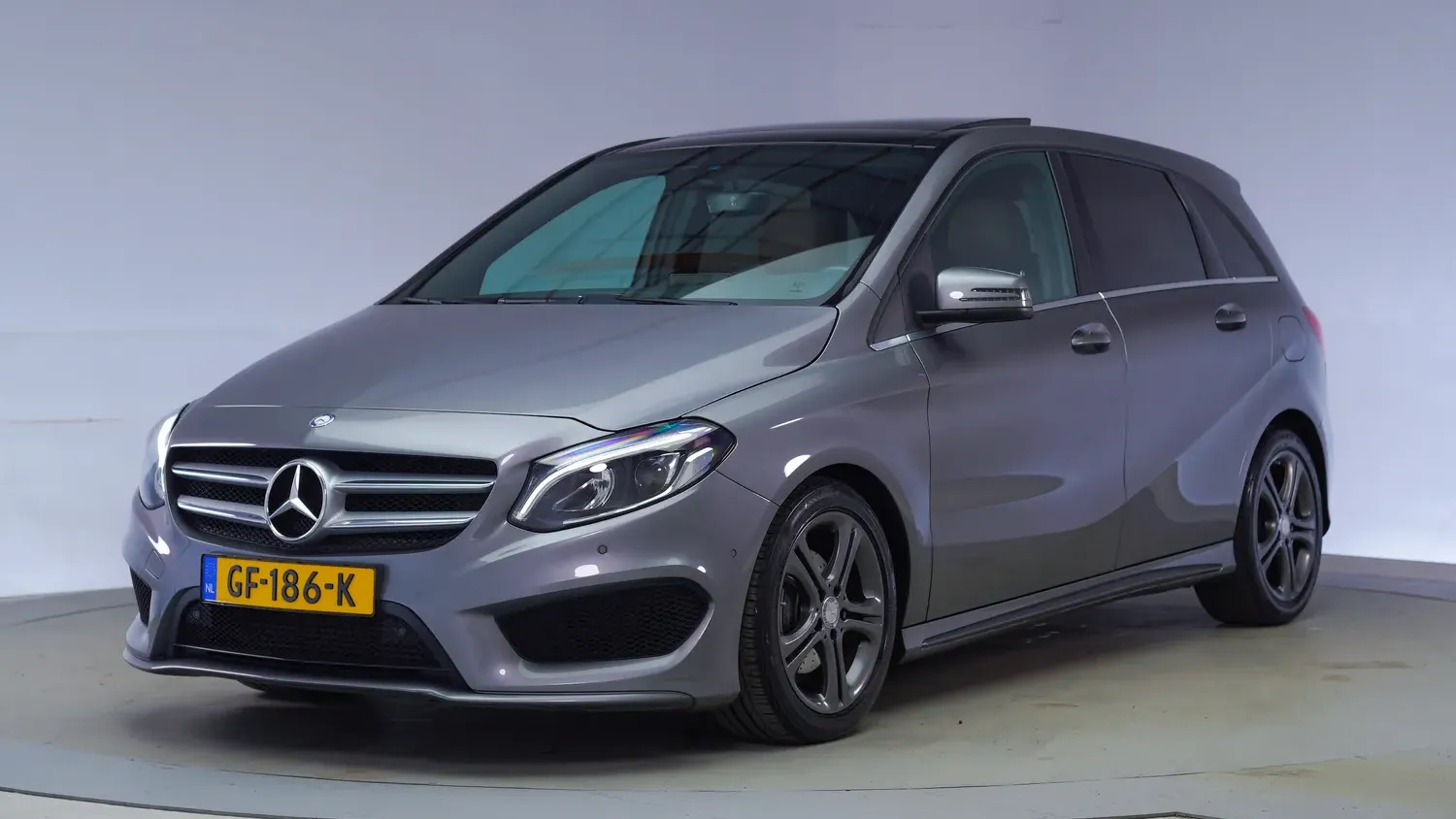 Mercedes-Benz B-klasse MPV 2015 GF-186-K 1