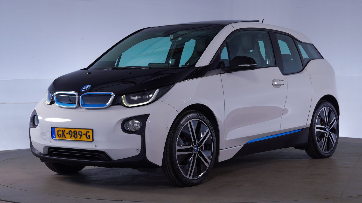 BMW i3 Hatchback 2015 GK-989-G 1