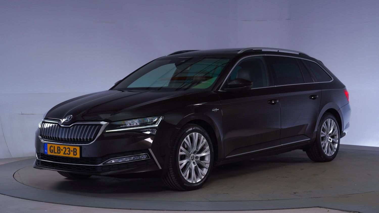 Skoda Superb Station 2021 GLB-23-B 1