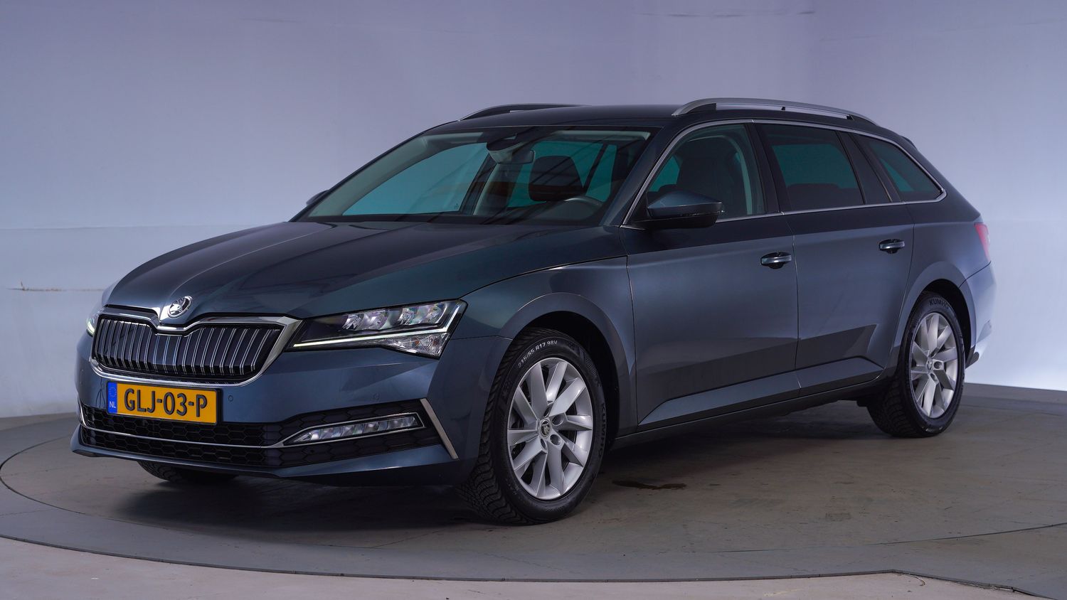 Skoda Superb Station 2020 GLJ-03-P 1