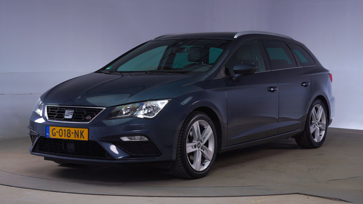 Seat Leon Station 2019 G-018-NK 1