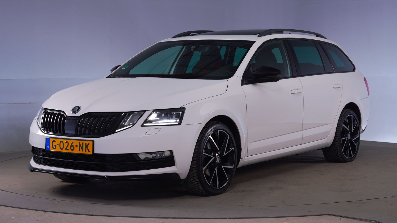 Skoda Octavia Station 2019 G-026-NK 1