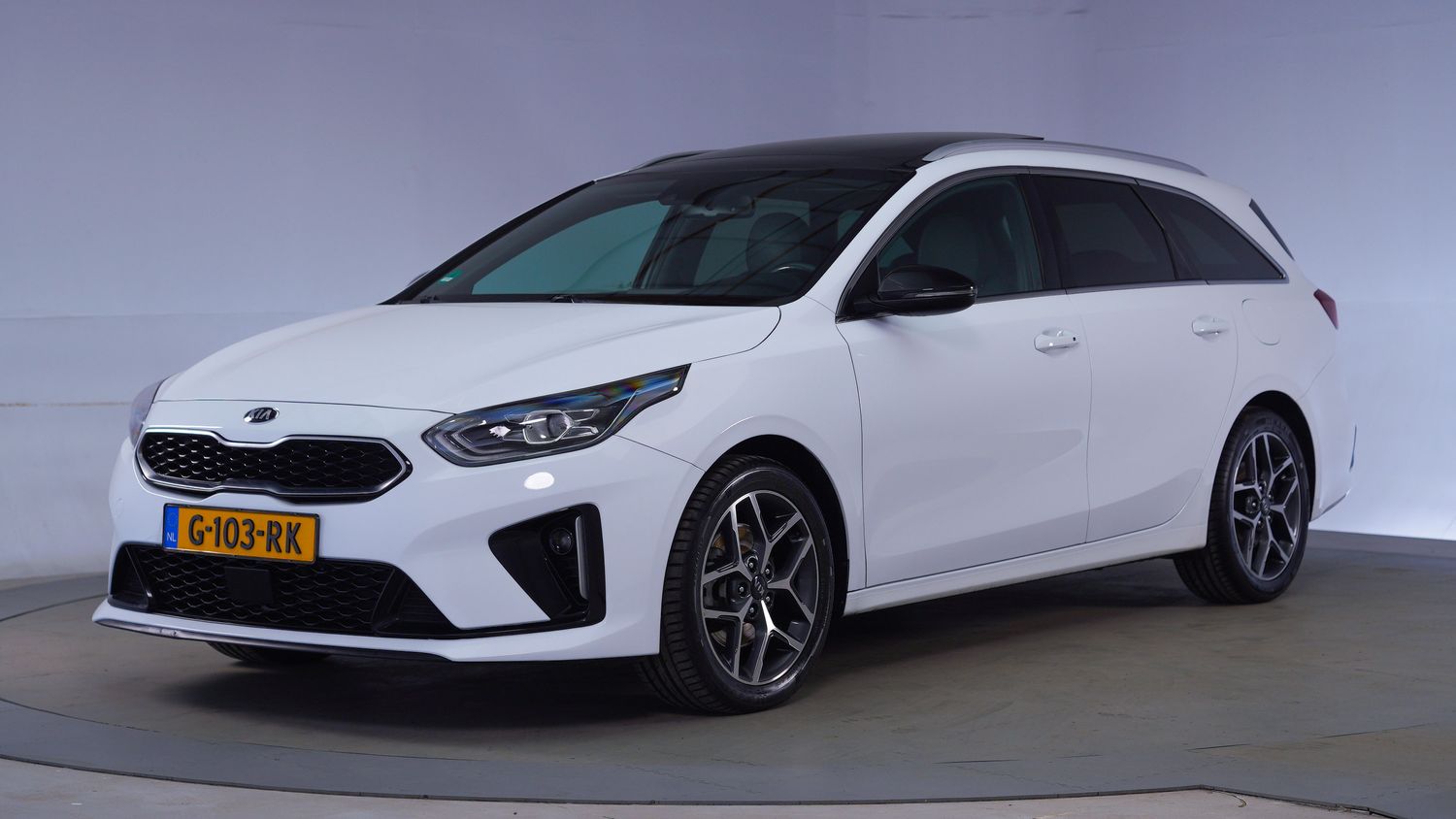 Kia Cee d Station 2019 G-103-RK 1