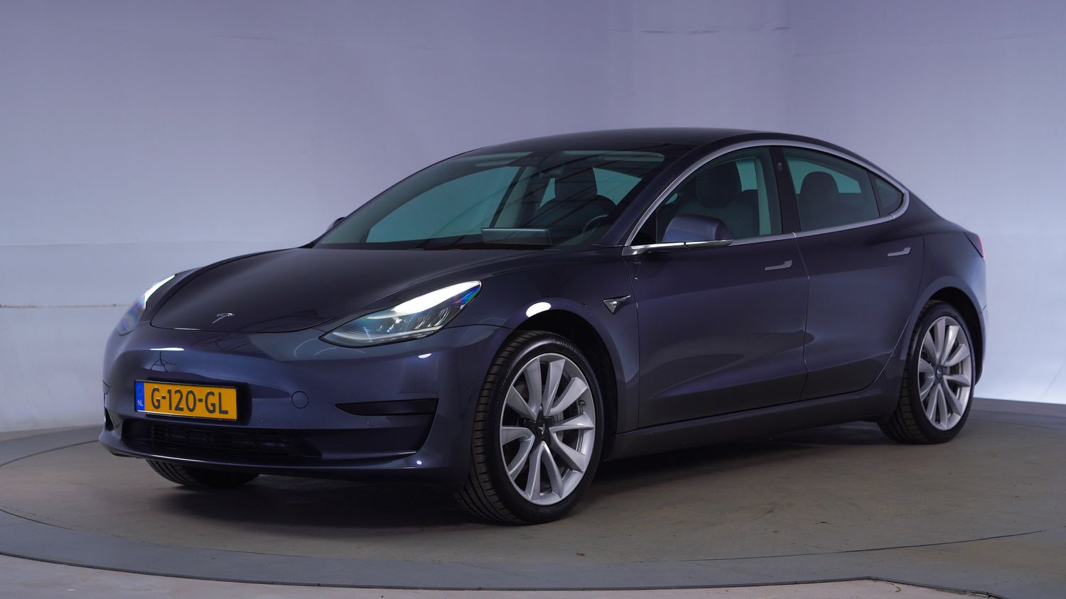 Tesla Model 3 Hatchback 2019 G-120-GL 1