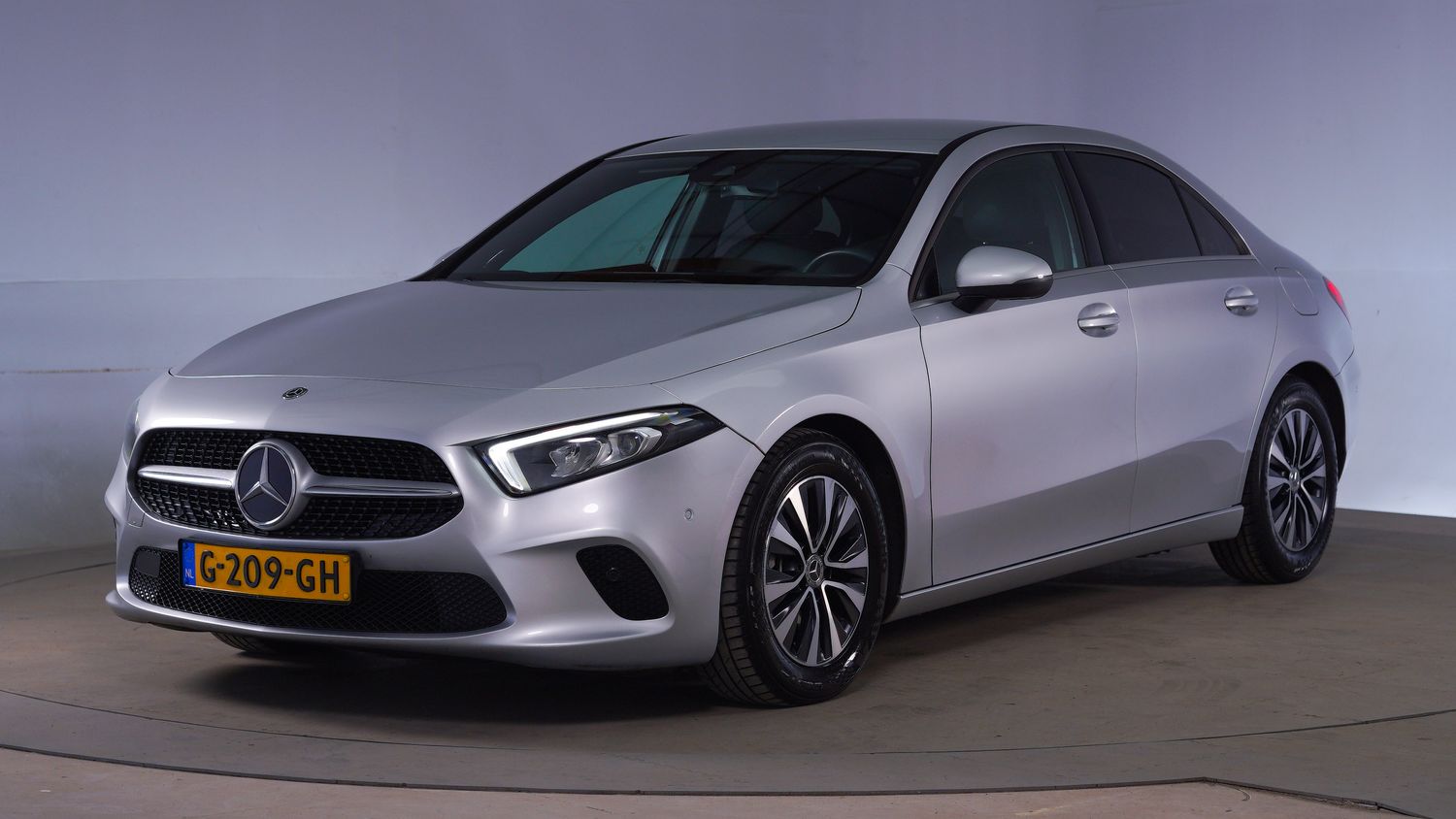 Mercedes-Benz A-klasse Sedan 2019 G-209-GH 1