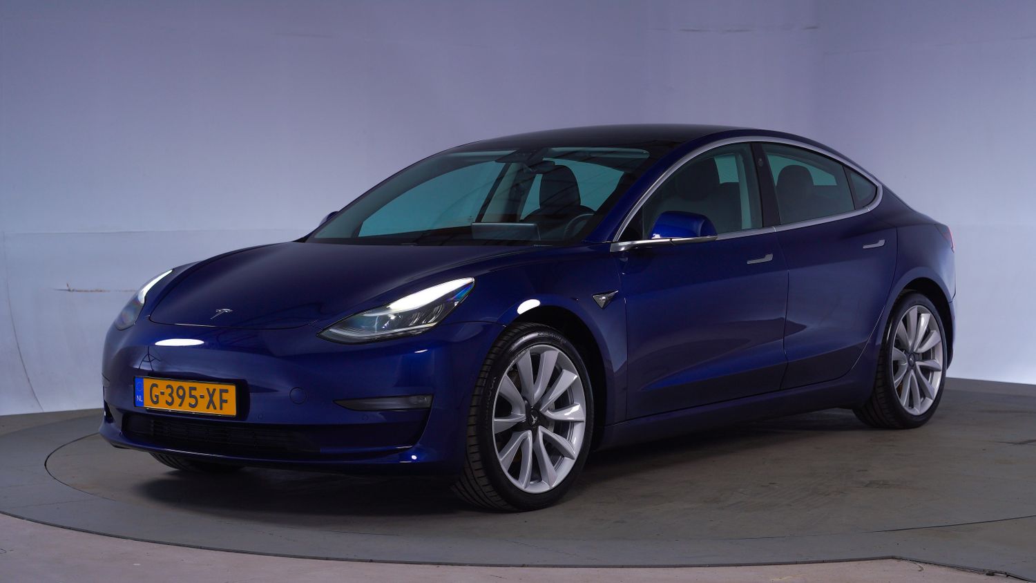 Tesla Model 3 Hatchback 2019 G-395-XF 1