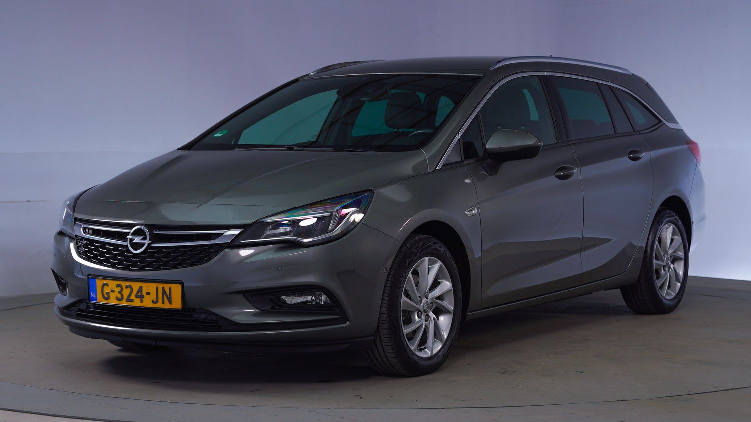 Opel Astra Station 2019 G-324-JN 1