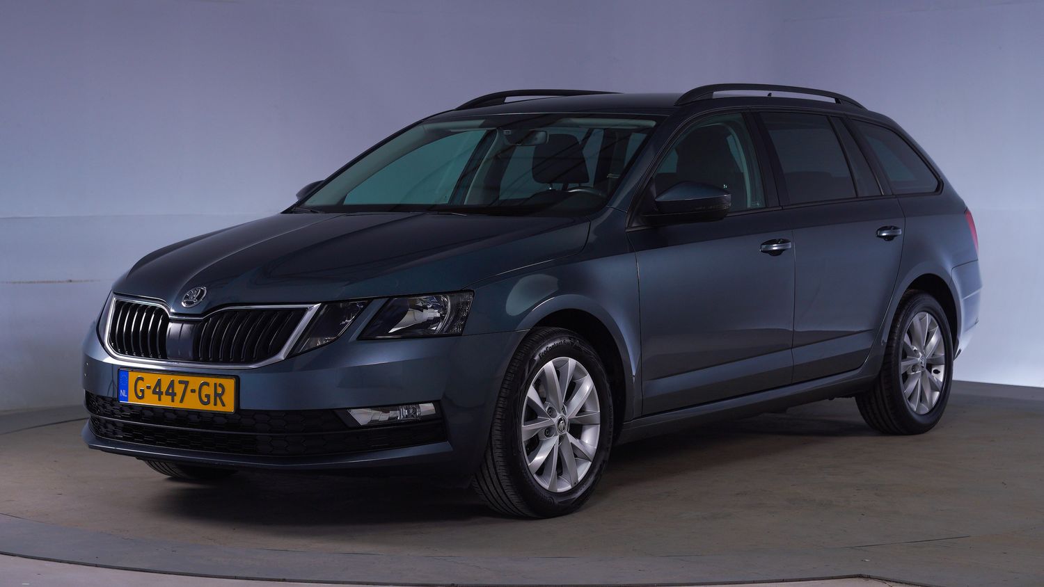 Skoda Octavia Station 2019 G-447-GR 1