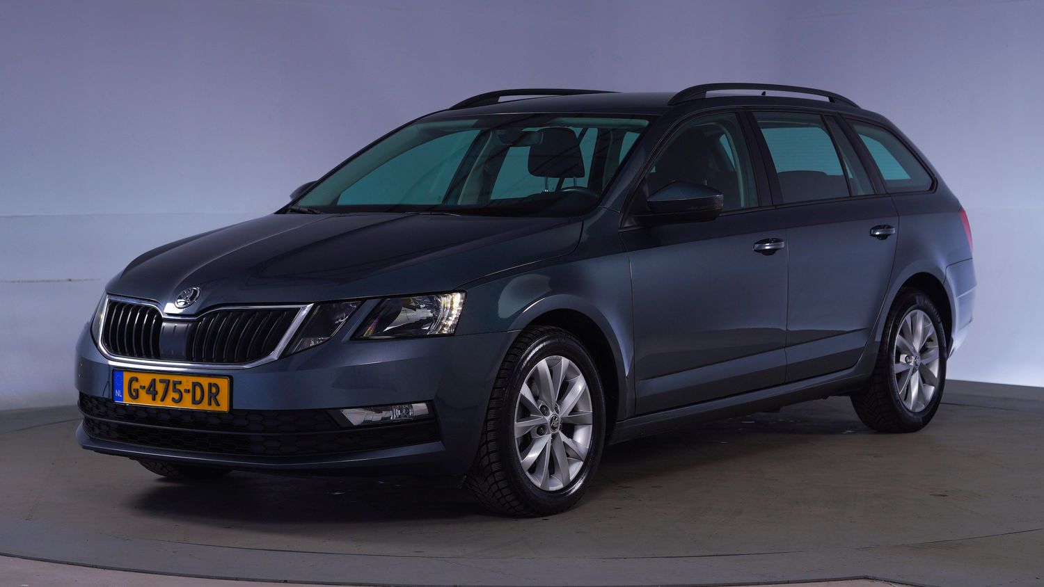 Skoda Octavia Station 2019 G-475-DR 1