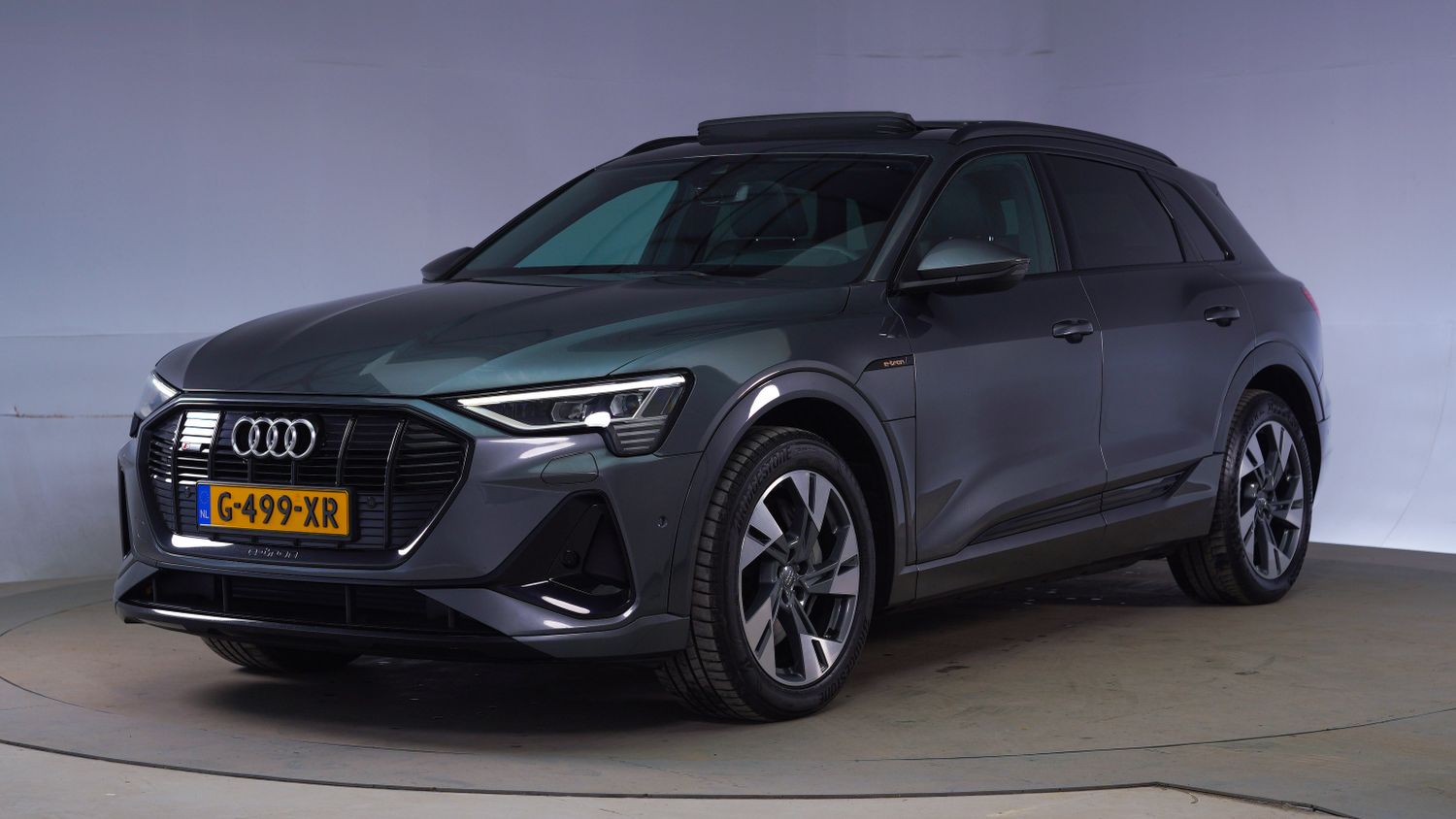 Audi E-Tron SUV / Terreinwagen 2019 G-499-XR 1