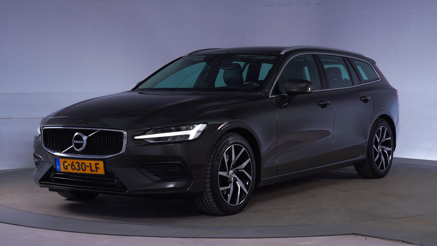 Volvo V60 Station 2019 G-630-LF 1