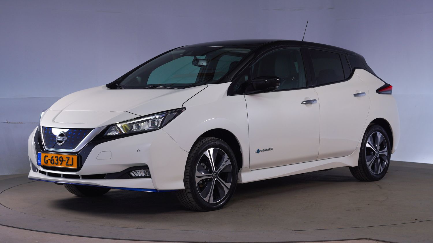 Nissan Leaf Hatchback 2019 G-639-ZJ 1