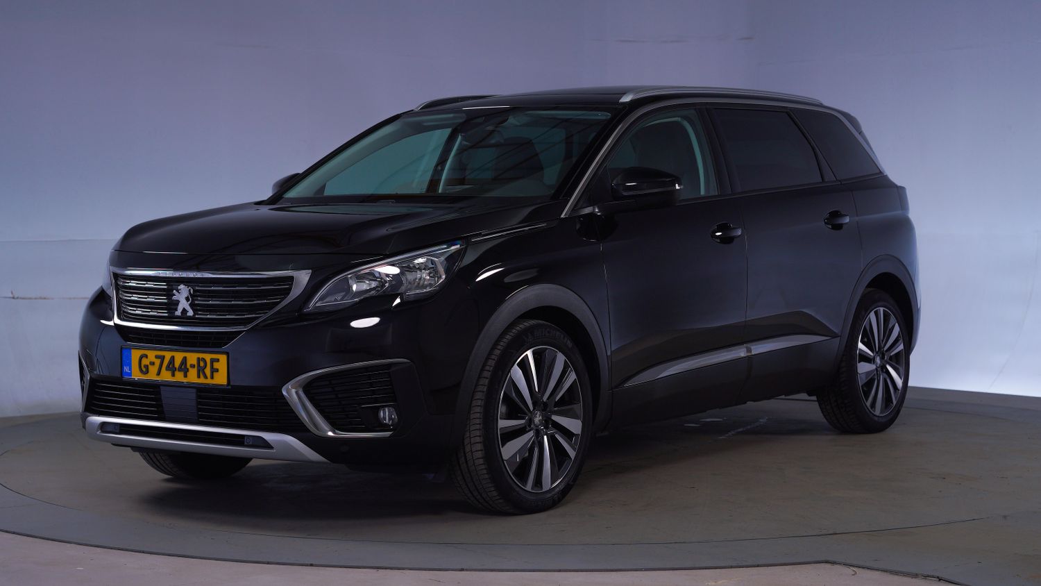 Peugeot 5008 SUV / Terreinwagen 2019 G-744-RF 1