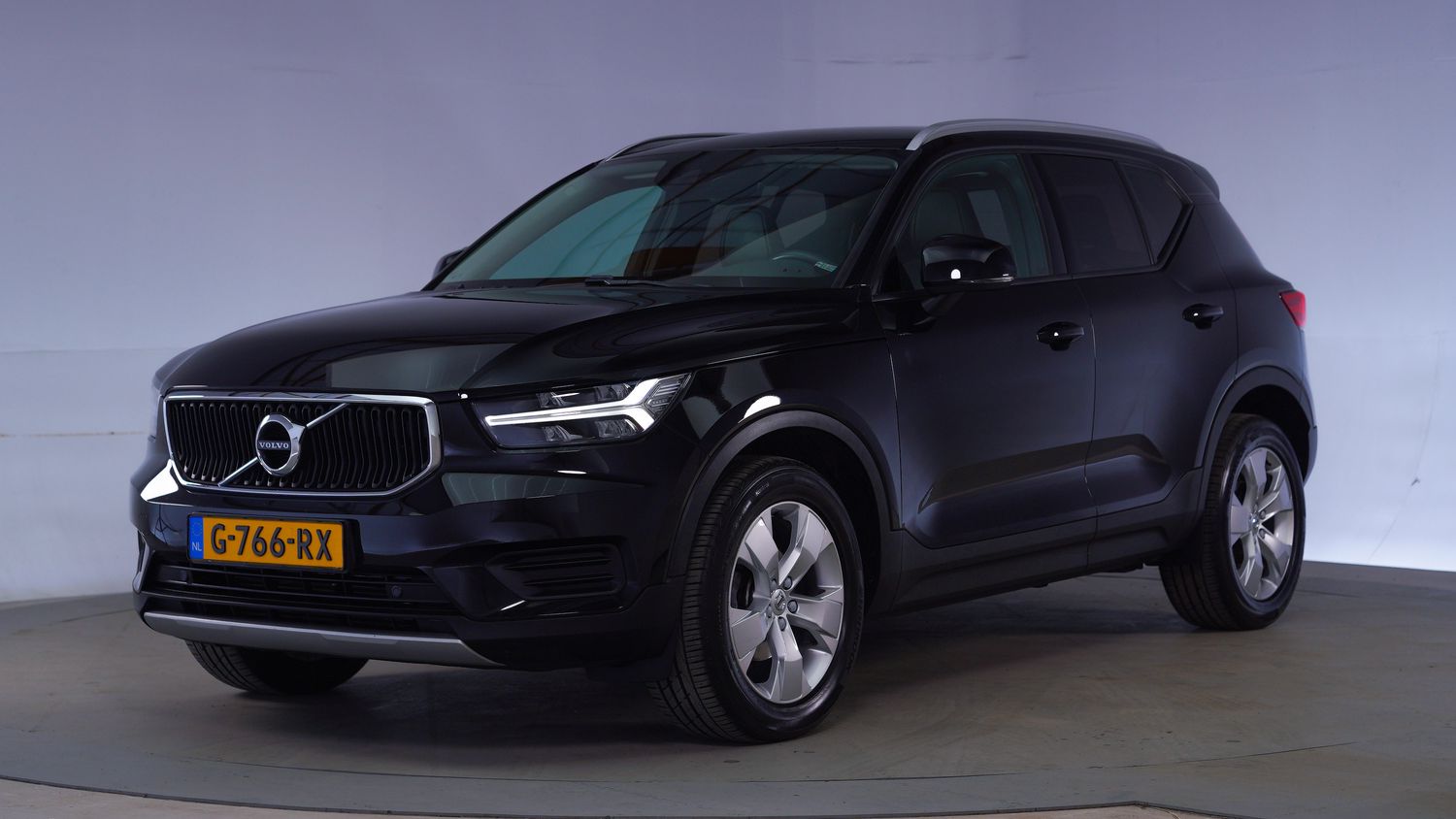 Volvo XC40 SUV / Terreinwagen 2019 G-766-RX 1