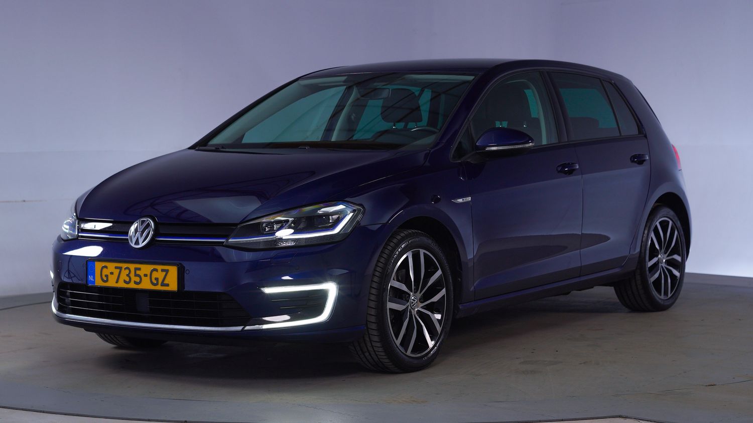 Volkswagen e-Golf Hatchback 2019 G-735-GZ 1