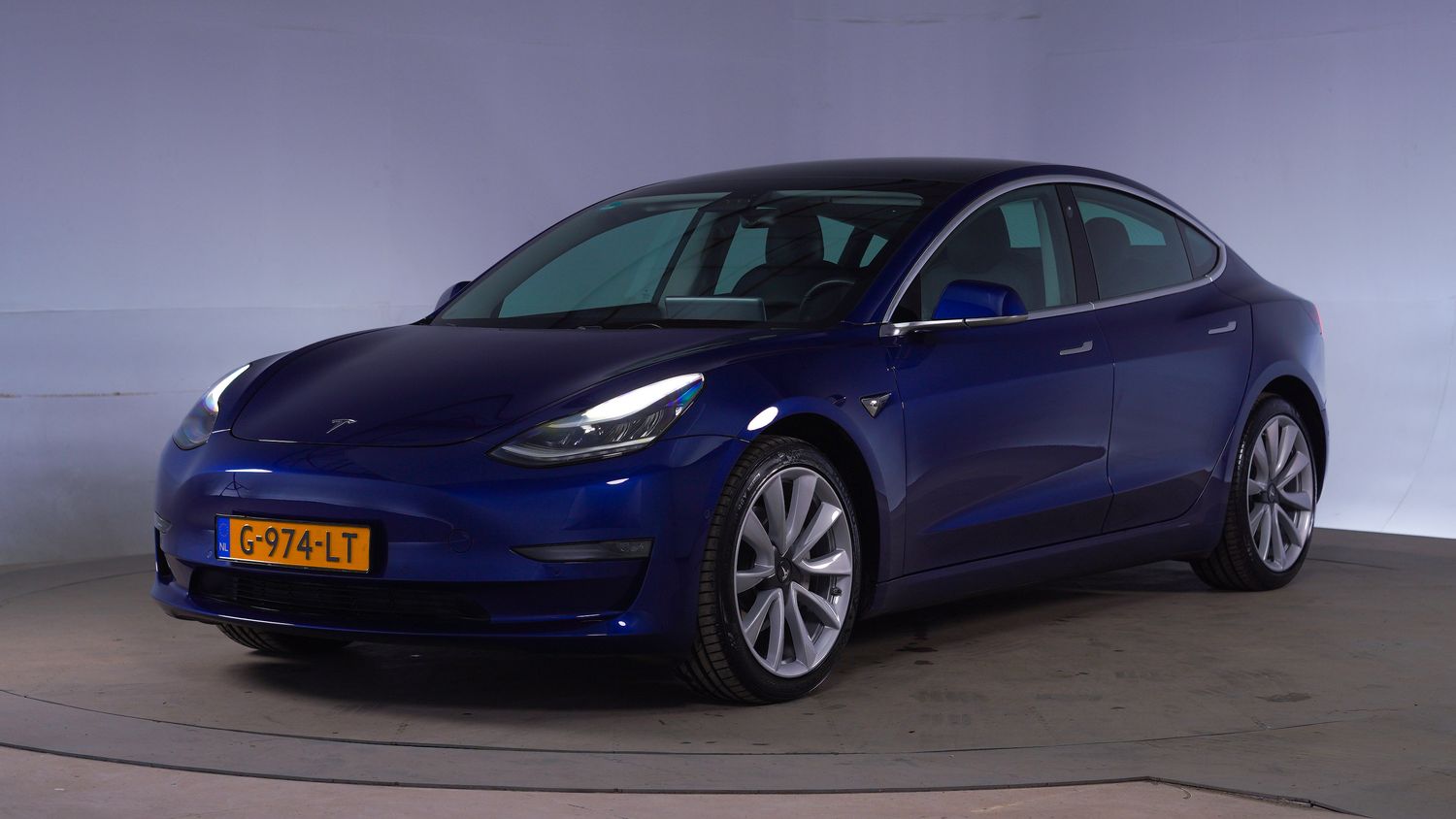 Tesla Model 3 Sedan 2019 G-974-LT 1