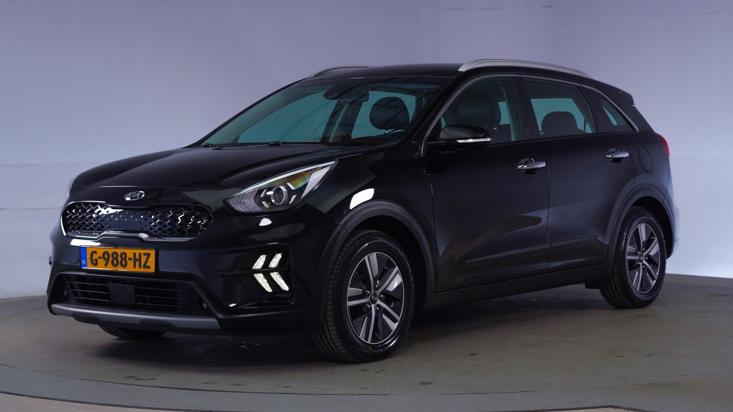 Kia Niro Hatchback 2019 G-988-HZ 1