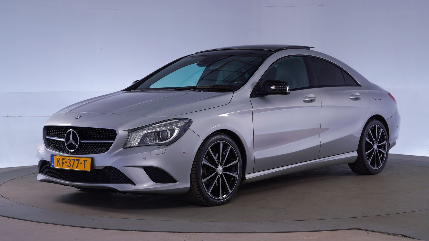 Mercedes-Benz CLA-klasse Sedan 2015 KF-377-T 1