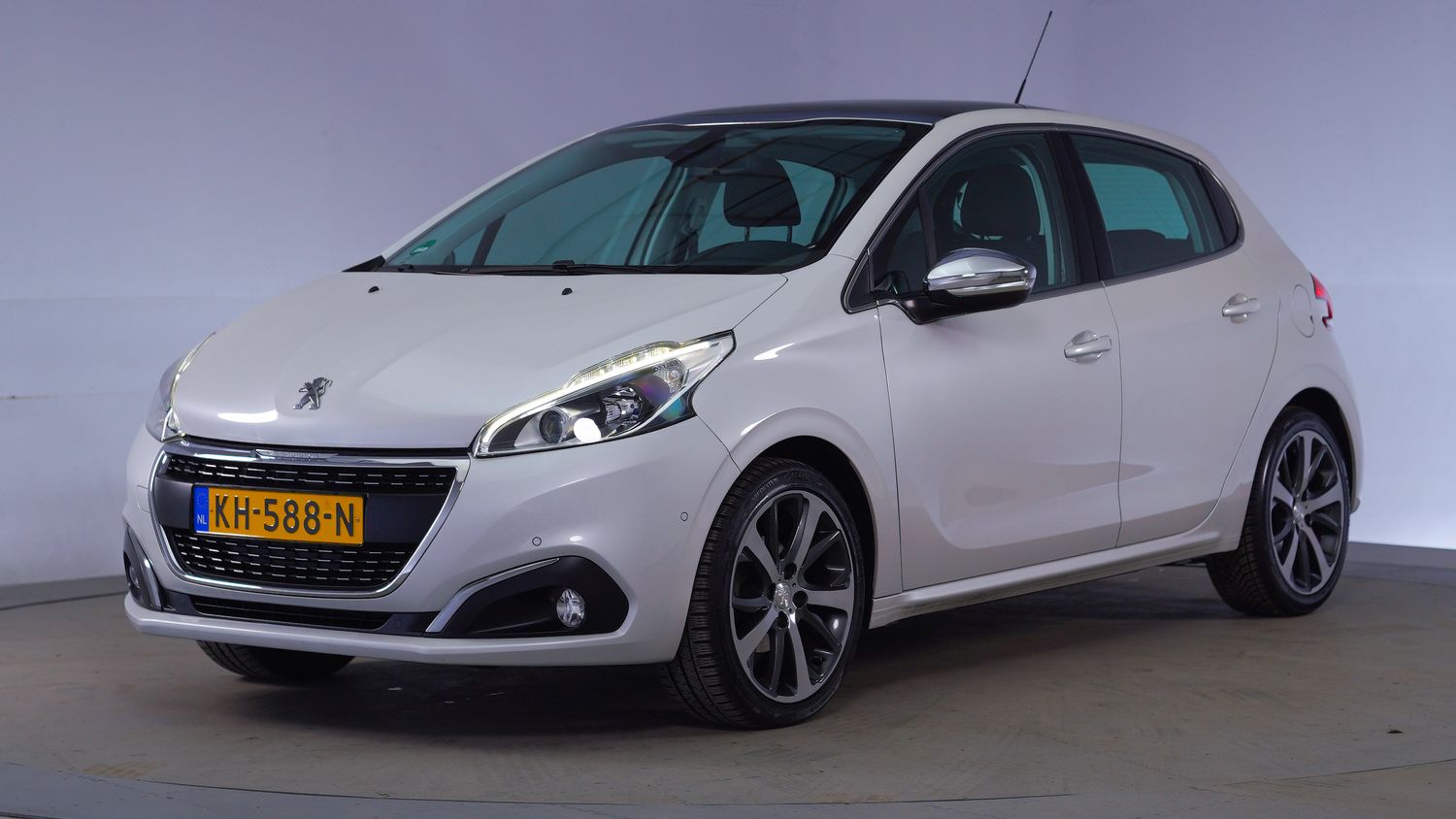 Peugeot 208 Hatchback 2016 KH-588-N 1