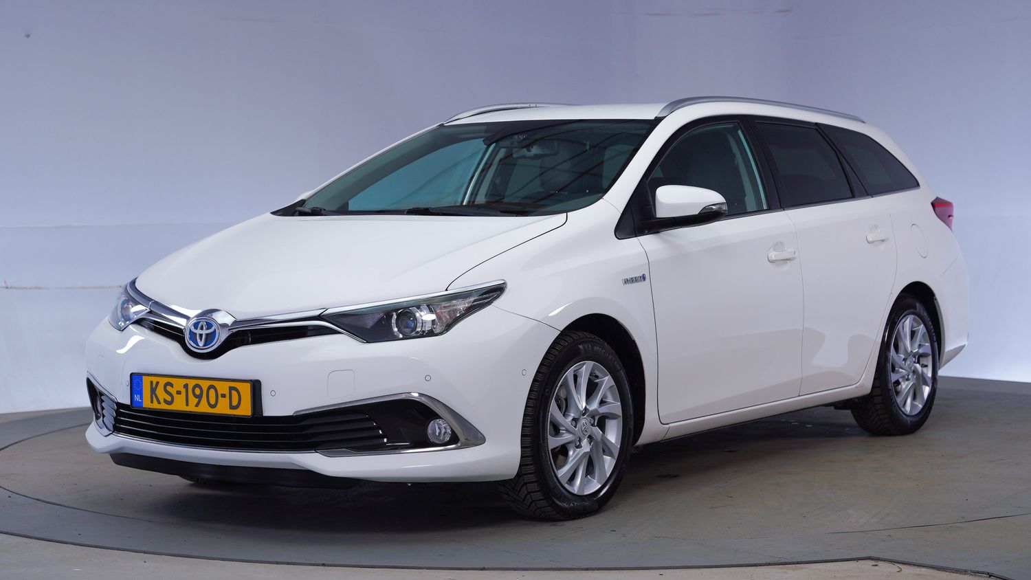 Toyota Auris Station 2016 KS-190-D 1