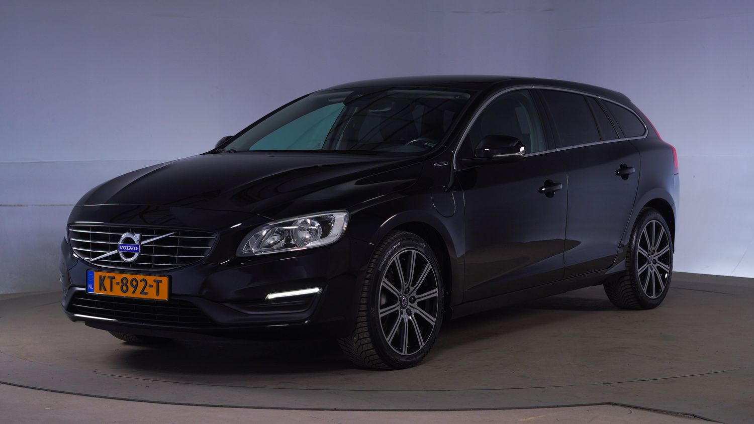 Volvo V60 Station 2016 KT-892-T 1