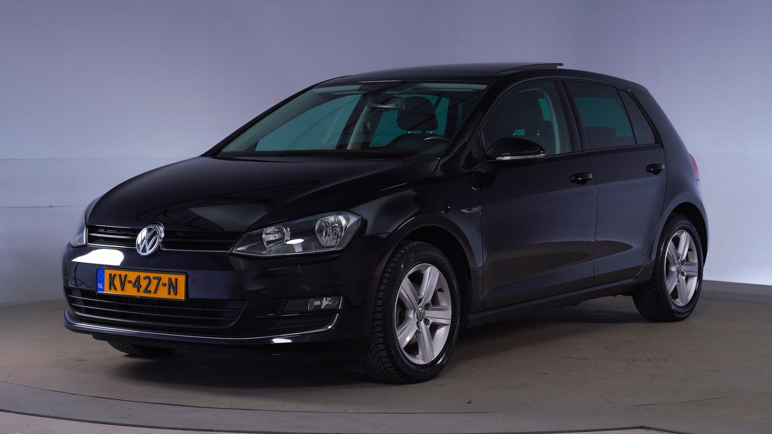 Volkswagen Golf Hatchback 2016 KV-427-N 1