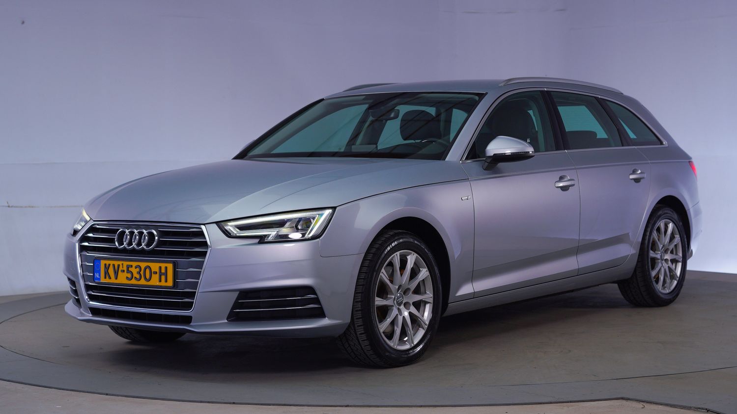 Audi A4 Station 2017 KV-530-H 1